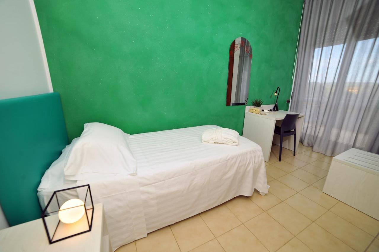 Hotel San Crispino Morrovalle Ngoại thất bức ảnh