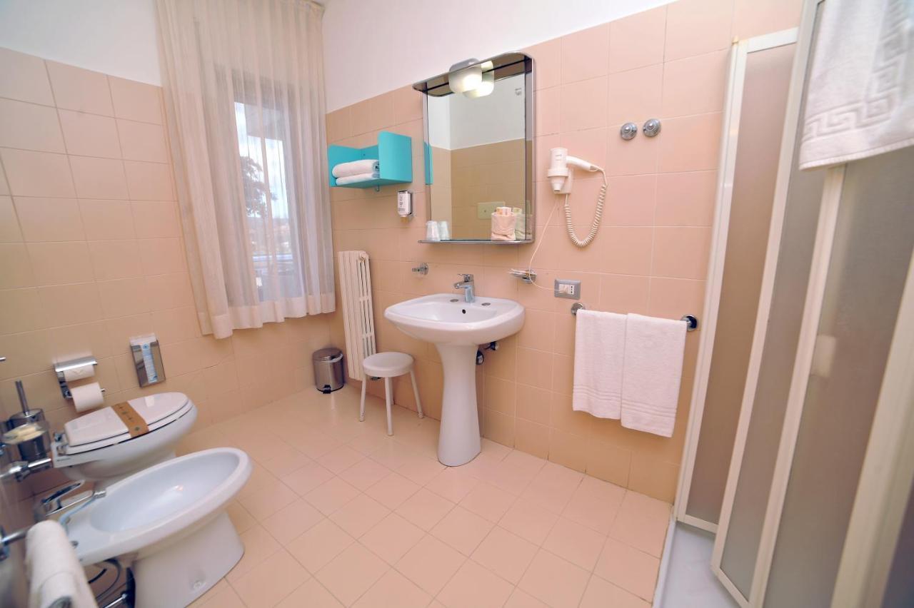 Hotel San Crispino Morrovalle Ngoại thất bức ảnh