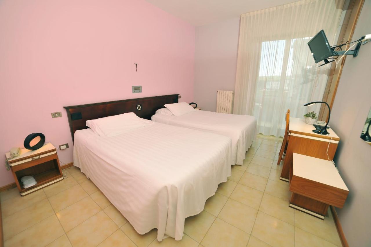 Hotel San Crispino Morrovalle Ngoại thất bức ảnh