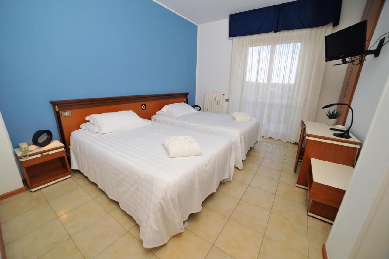 Hotel San Crispino Morrovalle Ngoại thất bức ảnh