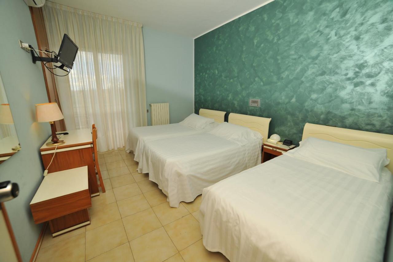 Hotel San Crispino Morrovalle Ngoại thất bức ảnh