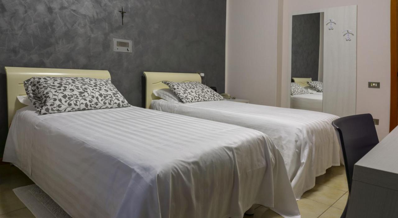 Hotel San Crispino Morrovalle Ngoại thất bức ảnh