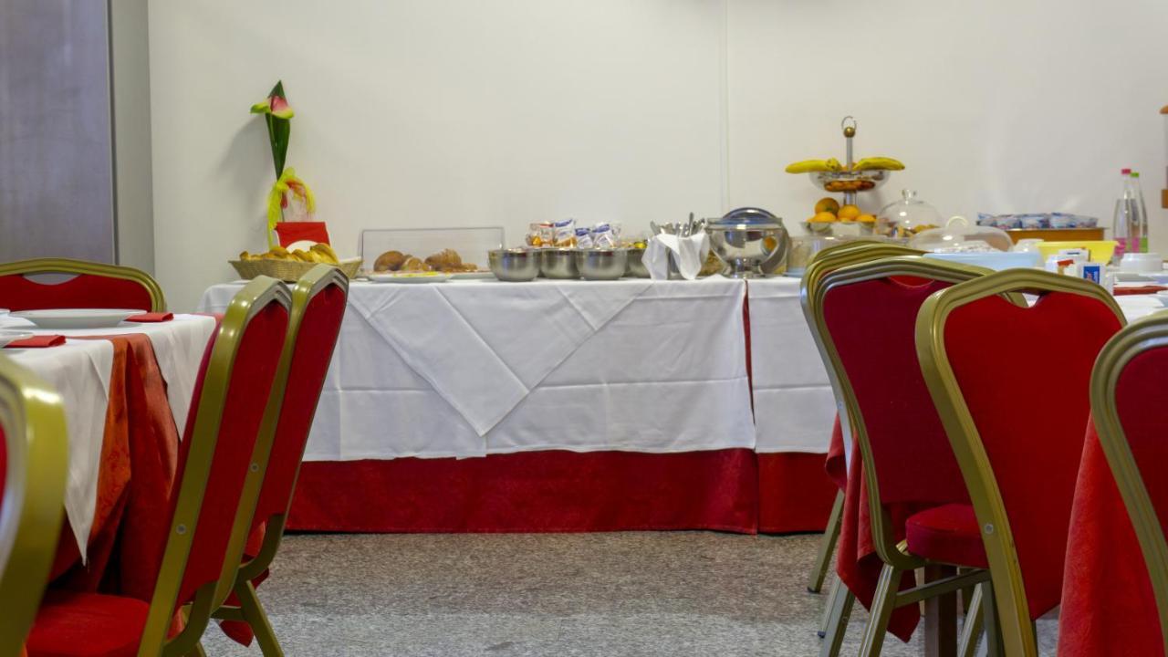 Hotel San Crispino Morrovalle Ngoại thất bức ảnh
